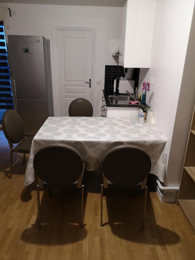Appartement Proche De Disneyland Bussy-Saint-Georges Esterno foto